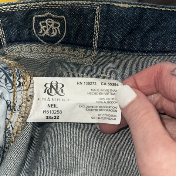 Rock & Republic Men's Blue Distressed Jeans 38X32 - Picture 9 of 10